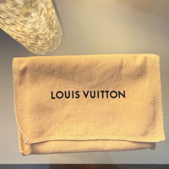 Louis Vuitton Rosalie Coin Purse - Picture 2 of 11